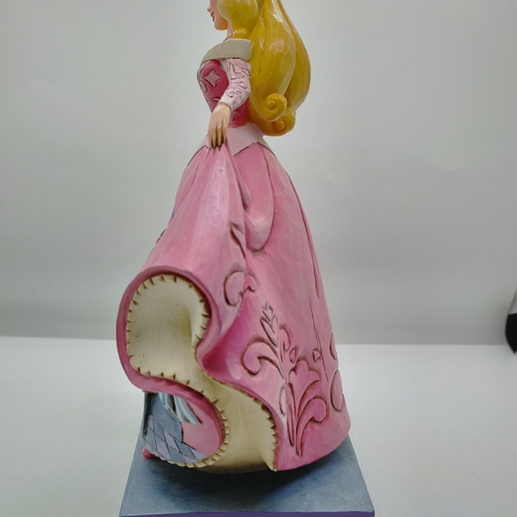 Sold   Jim Shore Disney Traditions Arora "True Love's Kiss" Figurine - Picture 6 of 13